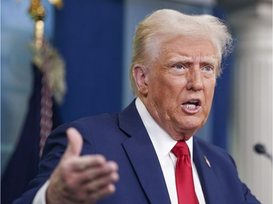 Trump prepara “medidas adicionales” contra cárteles y reconoce avances del gobierno de Sheinbaum