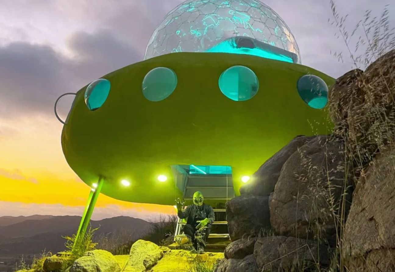 ¿Dormir en un OVNI? Esto cuesta la noche en el hospedaje más viral de Valle de Guadalupe