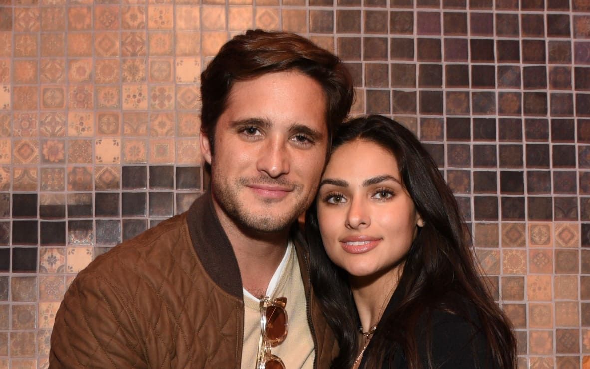 Diego Boneta y Renata Notni terminarían su relación tras cinco años de noviazgo