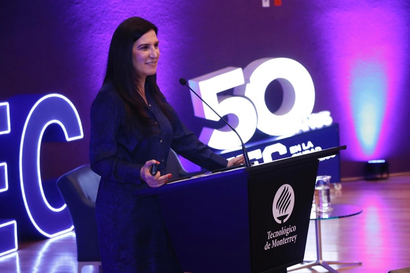 Kenia López exige mayor escrutinio ciudadano sobre el gasto del Congreso